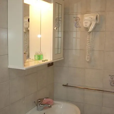 La Bella Giuliana לינה וארוחת בוקר